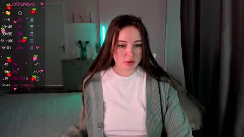 Snapshot of lauraa_collins chatting on 03.16.26 kate online show from 03.16.26