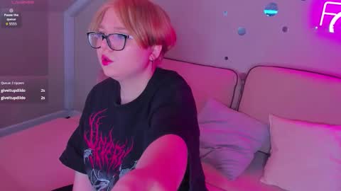 Snapshot of lauraaa_smith chatting on 02.26.26 Laura online show from 02.26.26