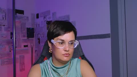 lauradavidsons online show from 09.13.25