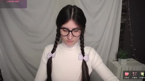 Snapshot of lauradre_ chatting on 12.05.24 Laura online show from 12.05.24