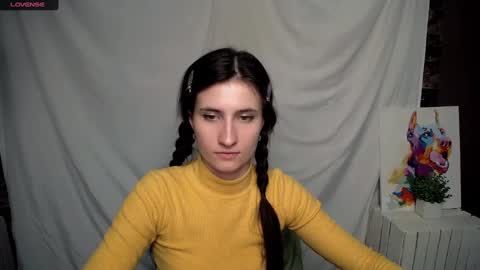 Snapshot of lauradre_ chatting on 02.25.25 Laura online show from 02.25.25