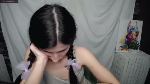 Snapshot of lauradre_ chatting on 03.01.25 Laura online show from 03.01.25