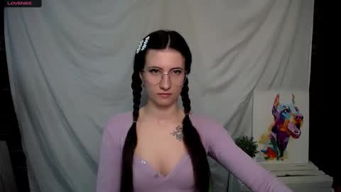 Snapshot of lauradre_ chatting on 03.06.25 Laura online show from 03.06.25