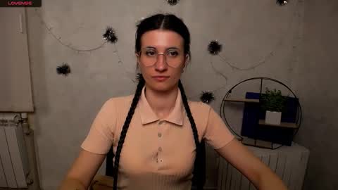 Laura online show from 03.22.26