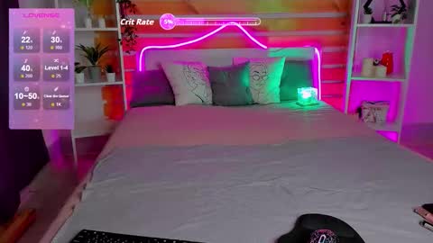 Laura online show from 10.19.25