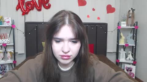 LauraHlot online show from 02.13.25