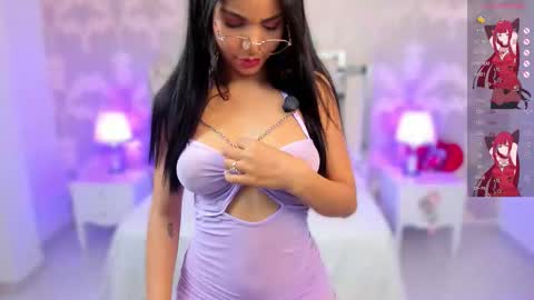 Laura MartinGMT-5 2200-0600 online show from 11.18.25