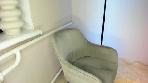 Leila Libertas online show from 02.02.25