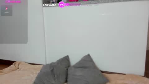 Snapshot of lauramcdowell_ chatting on 06.10.26 Laura online show from 06.10.26