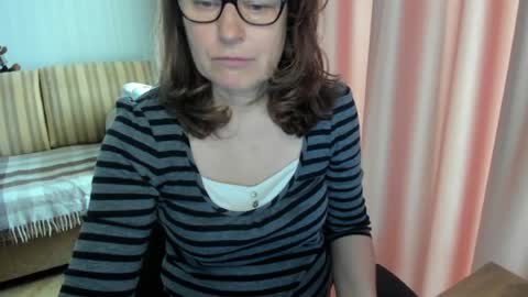 Snapshot of lauraoven1 chatting on 05.04.26 Lauraoven1 online show from 05.04.26