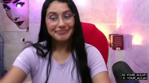 Snapshot of lauraruiz1 chatting on 05.15.26 Aleja online show from 05.15.26