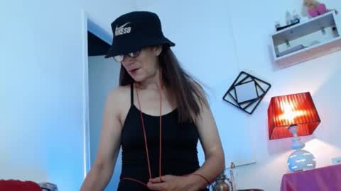 Snapshot of laurasofia45 chatting on 07.26.26 Laura Sofia online show from 07.26.26