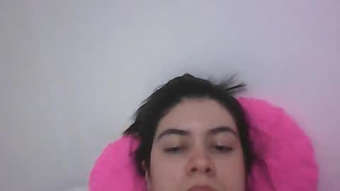 Snapshot of lauratobon6 chatting on 06.17.26 lauratobon6 online show from 06.17.26