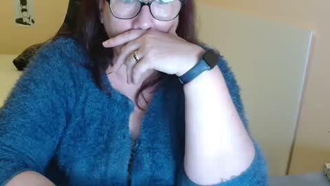 laureanne online show from 12.14.24