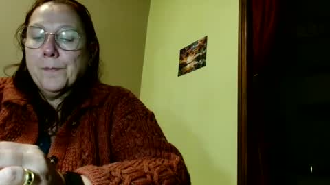 laureanne online show from 12.22.24