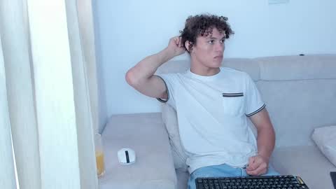 Laureent online show from 02.06.25