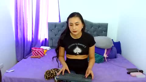 Lauren online show from 11.03.25