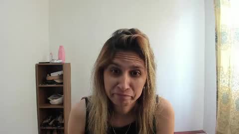 Snapshot of lauren_ashlee chatting on 05.13.26 Lauren Independent model online show from 05.13.26