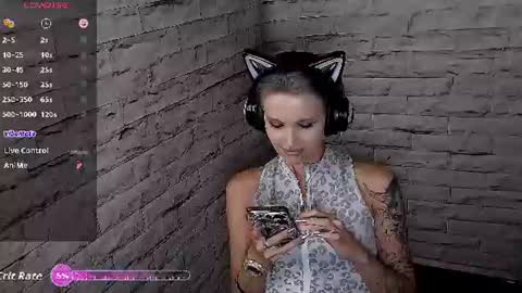 Snapshot of lauren_raquel chatting on 08.03.26 Eva online show from 08.03.26