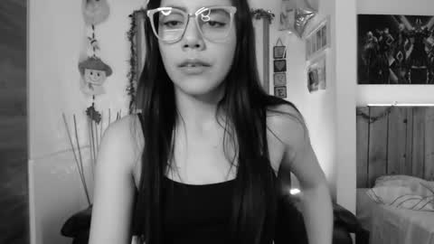 Lauren online show from 12.08.24