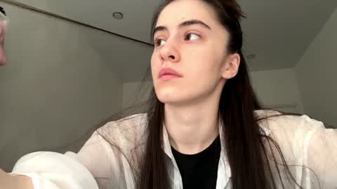 Snapshot of laurenadupuy chatting on 06.21.26 laurenadupuy online show from 06.21.26