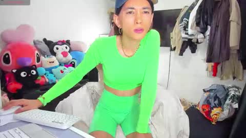 SF online show from 10.04.25