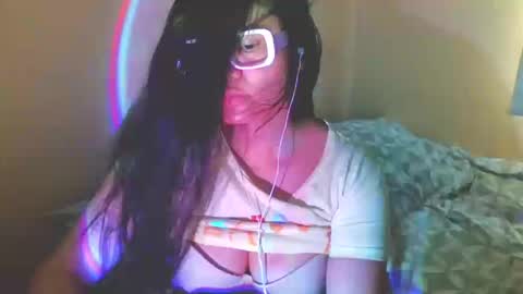 Snapshot of laurengirls1 chatting on 02.18.26 onlyfan laureng7 - 7 laureng2 online show from 02.18.26