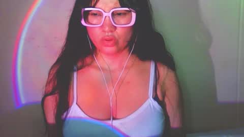 Snapshot of laurengirls1 chatting on 02.20.26 onlyfan laureng7 - 7 laureng2 online show from 02.20.26