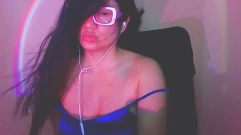 Snapshot of laurengirls1 chatting on 03.02.26 onlyfan laureng7 - 7 laureng2 online show from 03.02.26