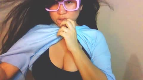 Snapshot of laurengirls1 chatting on 04.02.26 onlyfan laureng7 - 7 laureng2 online show from 04.02.26
