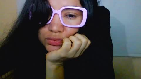 Snapshot of laurengirls1 chatting on 04.27.26 onlyfan laureng7 - 7 laureng2 online show from 04.27.26