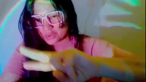 Snapshot of laurengirls1 chatting on 05.06.26 onlyfan laureng7 - 7 laureng2 online show from 05.06.26