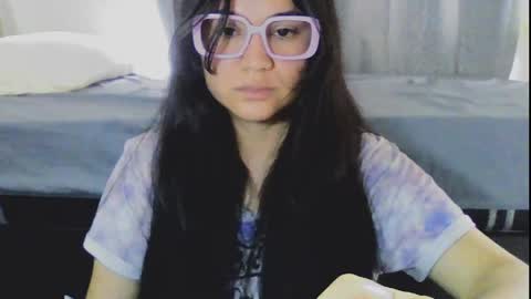 Snapshot of laurengirls1 chatting on 05.11.26 onlyfan laureng7 - 7 laureng2 online show from 05.11.26