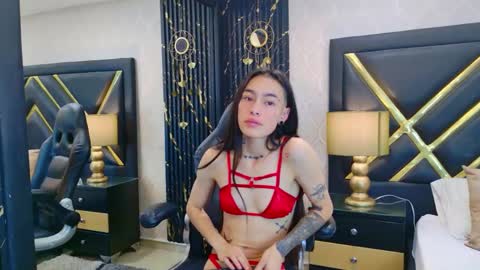 Lauren online show from 04.11.26