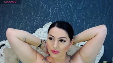 Laura online show from 02.01.25