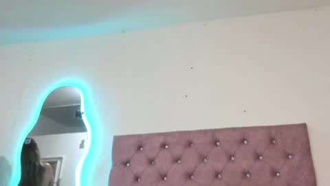 laurenlaine online show from 09.14.25