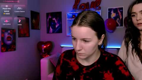 Snapshot of laurenmurrr chatting on 02.24.26 Laure online show from 02.24.26