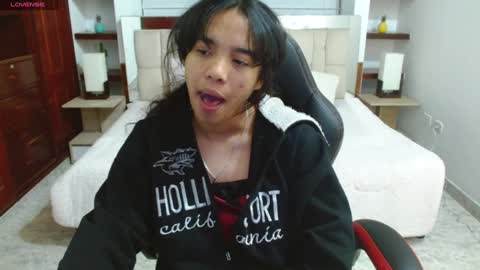 laurent online show from 01.14.25