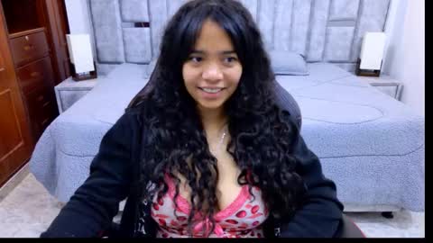 Snapshot of laurent1_ chatting on 02.11.26 laurent online show from 02.11.26