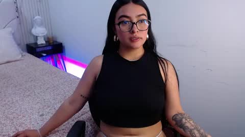 Laurent online show from 04.22.26