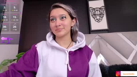 Snapshot of laurent_elis_ chatting on 10.12.25 Laurent Elis online show from 10.12.25