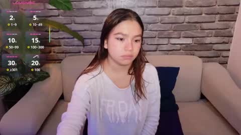 Snapshot of laurent_scott chatting on 12.16.25 Hanna online show from 12.16.25