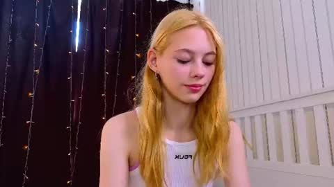 Snapshot of lauricejoto chatting on 07.29.26 Kate online show from 07.29.26