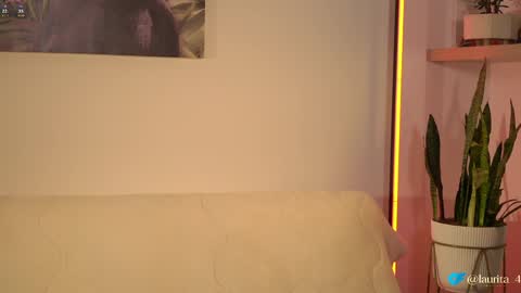 Snapshot of laurita_4 chatting on 06.04.26 laurita_4 online show from 06.04.26