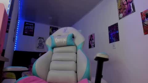 Lau online show from 03.11.25