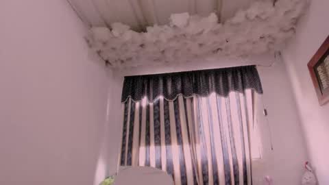 Snapshot of lauu_g chatting on 11.18.25 Lauu G online show from 11.18.25