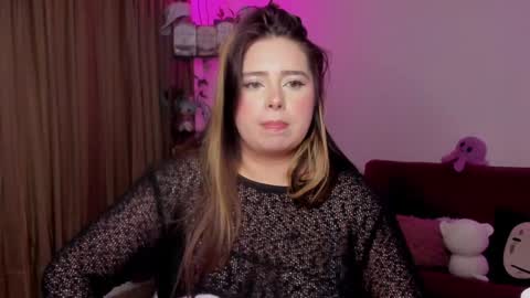 Snapshot of lauu_r chatting on 01.25.25 online show from 01.25.25