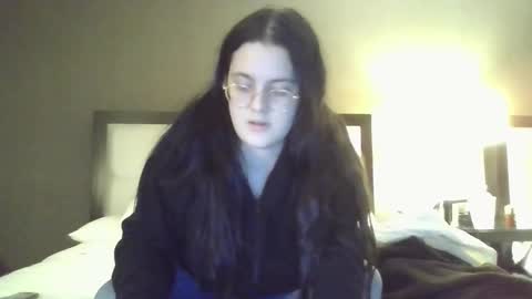 lauvlylu online show from 02.16.26