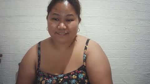Snapshot of lavalyn214 chatting on 05.30.26 lavalyn214 online show from 05.30.26