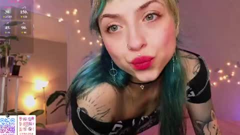 Snapshot of lavenderlav chatting on 07.15.26 Melissa online show from 07.15.26